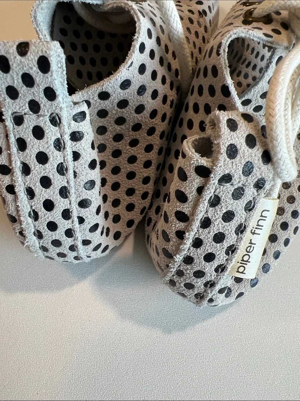 Piper and Finn - 8 Kids Polka Dot Lace-Up Shoes - White with Black Dots, suede
